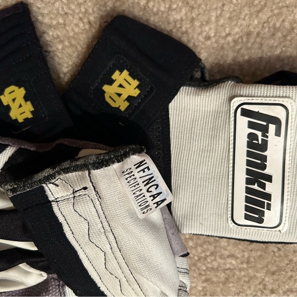 Vintage Notre Dame player gloves 1996 size XXXL worn by a Defensive Lineman &NFL - Picture 5 of 9